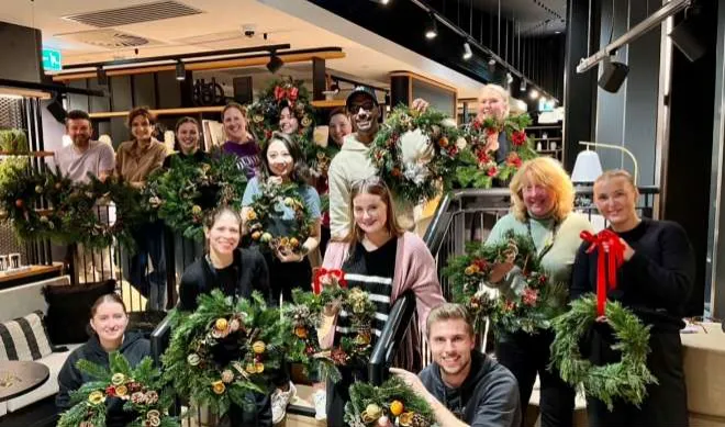  GWNEUD TORCH NADOLIG