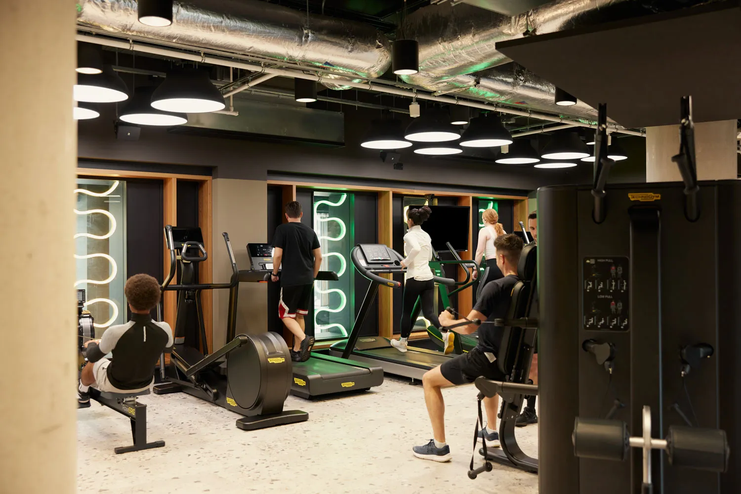  Campfa o'r Radd Flaenaf