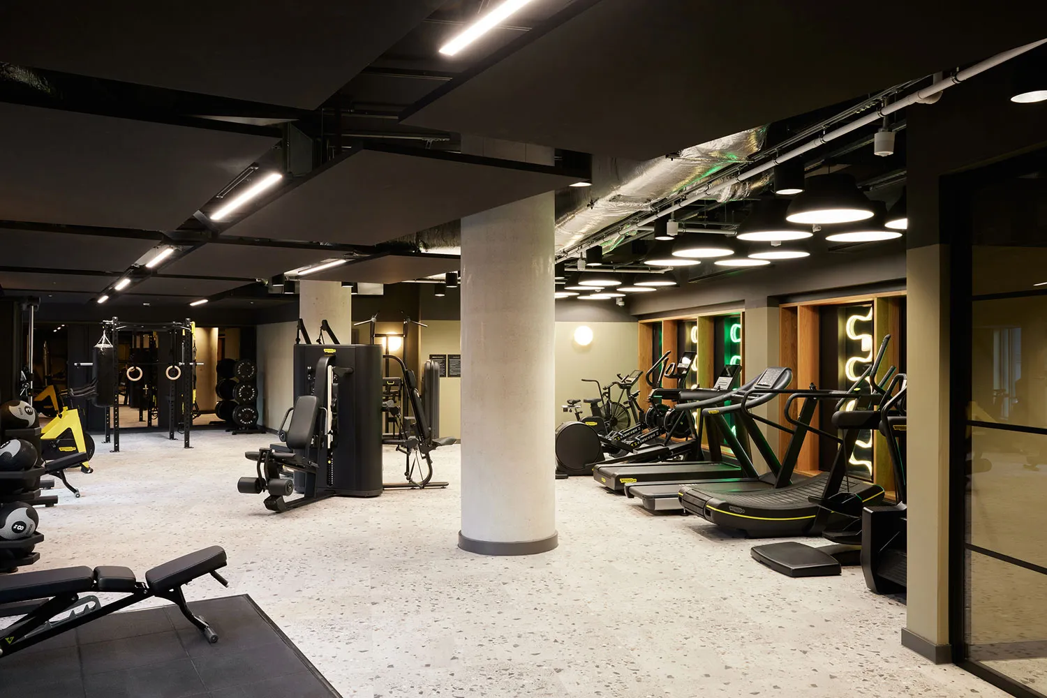  Campfa o'r Radd Flaenaf